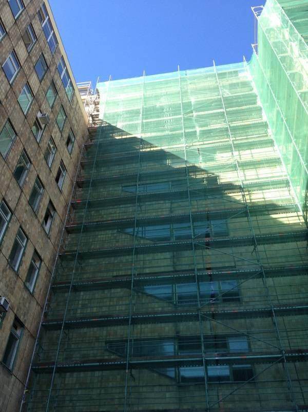 University of Pécs Clinic – façade scaffolding